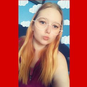 Meet your Posher, Holly